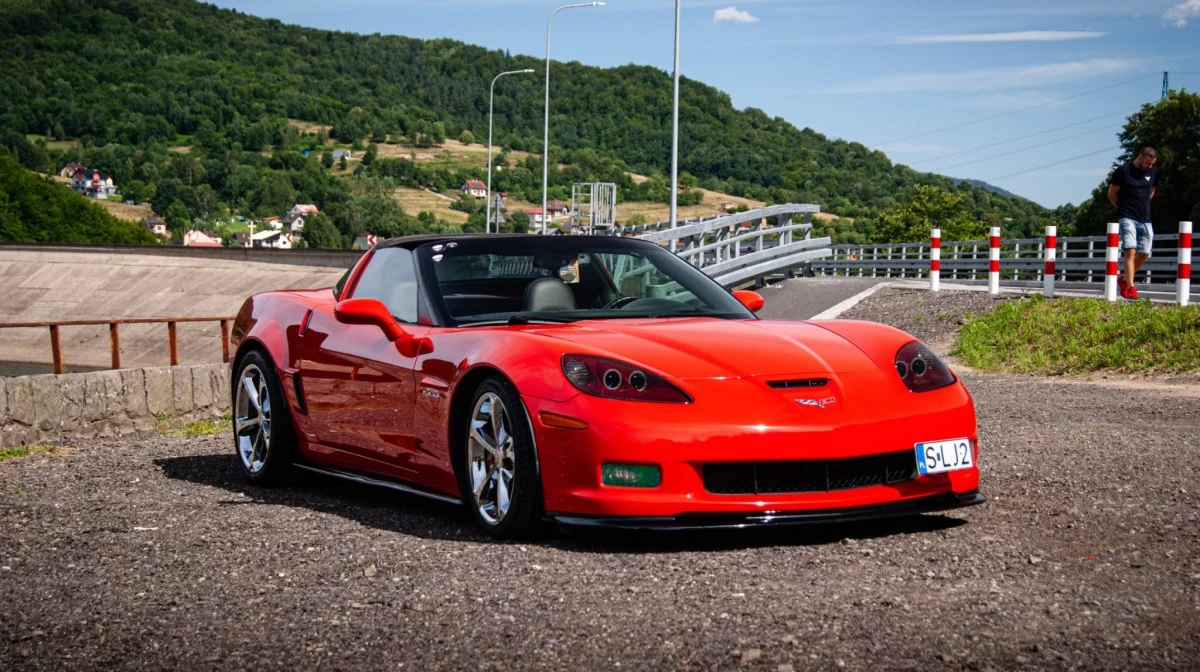 Auta z USA od ręki chevrolet corvette